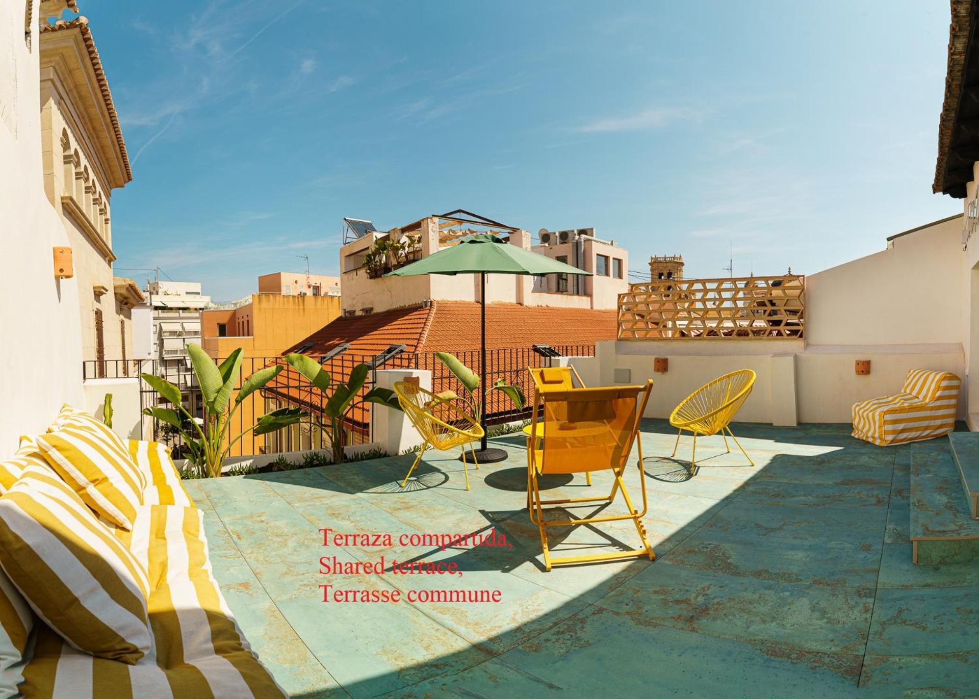 Cozy Charming Apartment In Historic Center Alicante Esterno foto