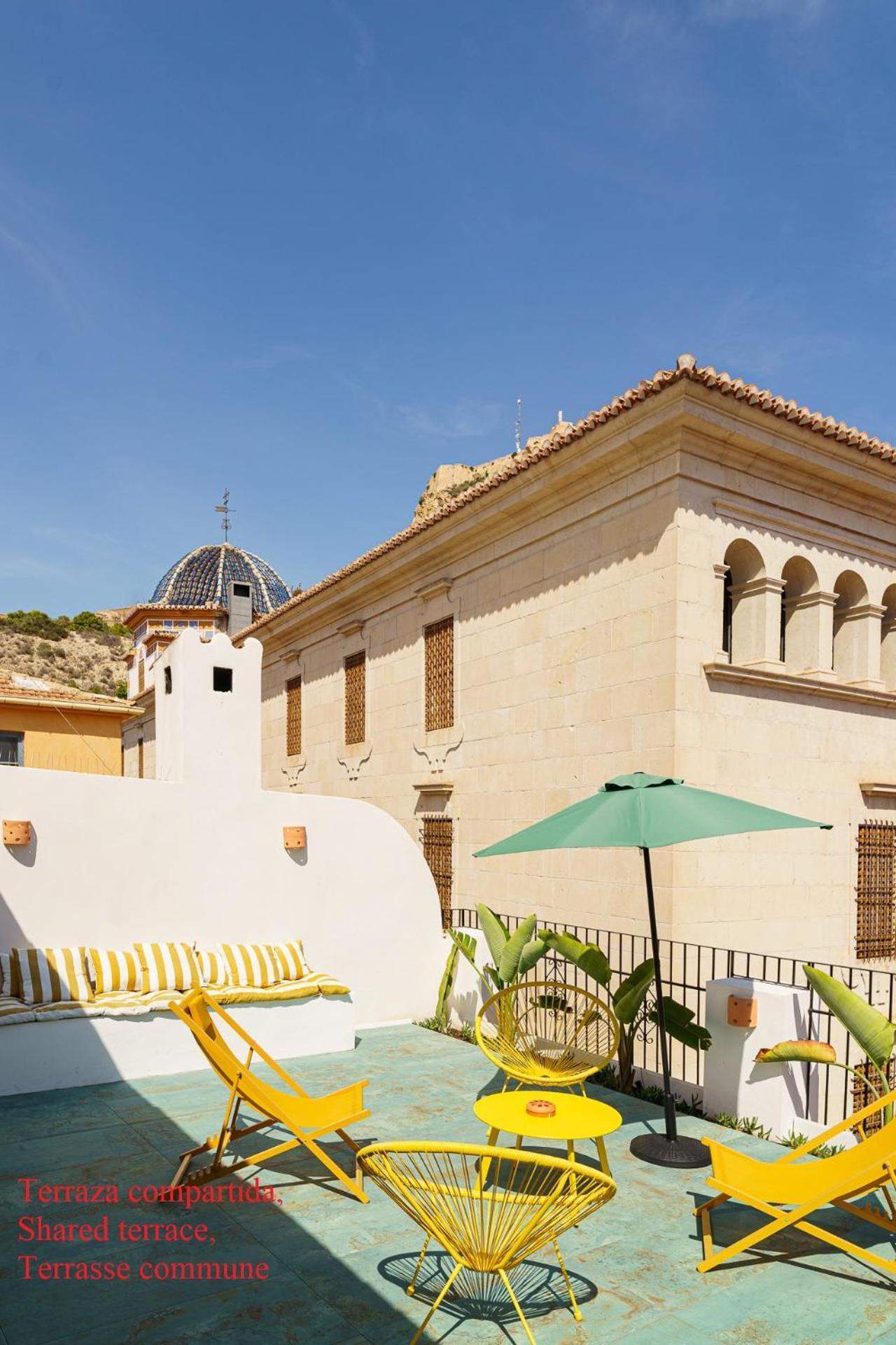 Cozy Charming Apartment In Historic Center Alicante Esterno foto